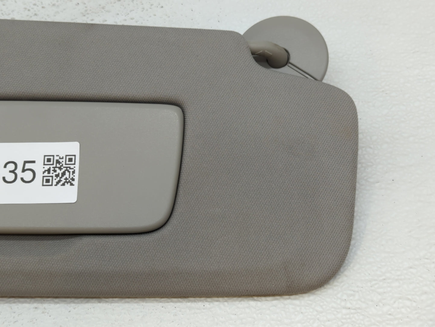 2018-2020 Buick Enclave Sun Visor Shade Replacement Passenger Right Mirror Fits Fits 2018 2019 2020 OEM Used Auto Parts - Oe