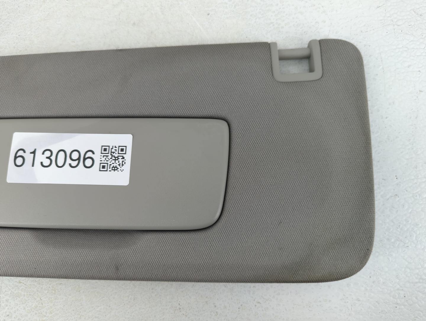 2018-2020 Buick Enclave Sun Visor Shade Replacement Driver Left Mirror Fits Fits 2018 2019 2020 OEM Used Auto Parts - Oemuse