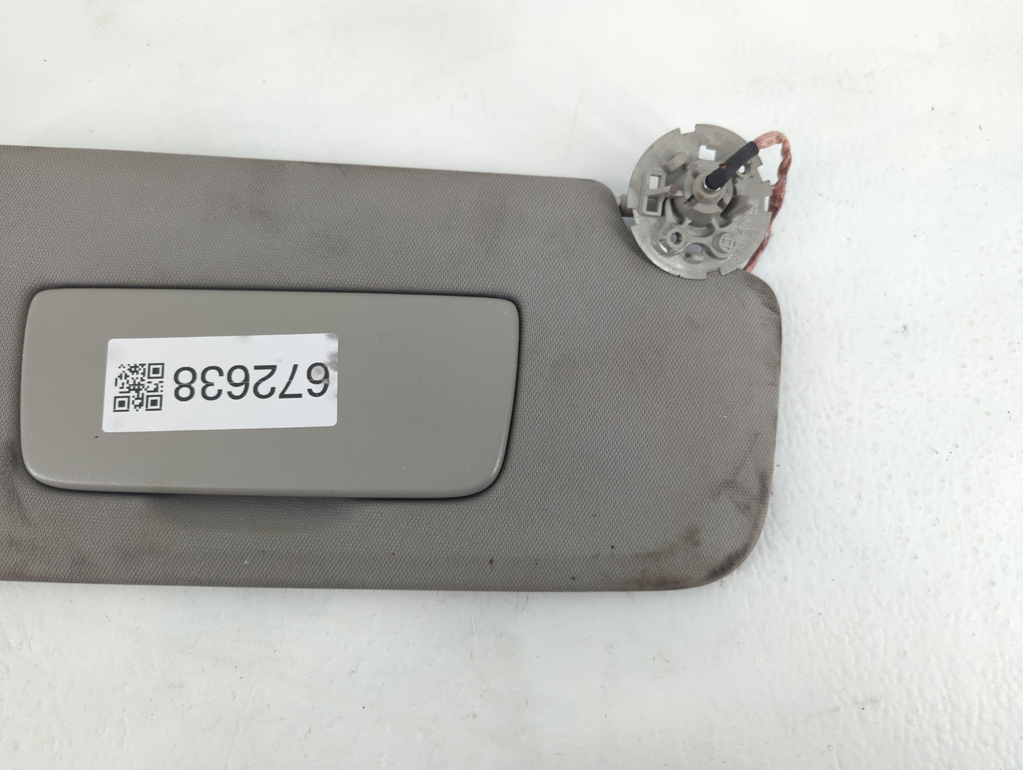 2018-2020 Buick Enclave Sun Visor Shade Replacement Passenger Right Mirror Fits Fits 2018 2019 2020 OEM Used Auto Parts - Oe