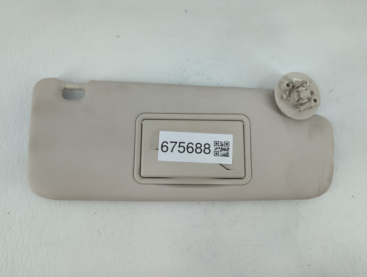 2018-2020 Buick Enclave Sun Visor Shade Replacement Driver Left Mirror Fits Fits 2018 2019 2020 OEM Used Auto Parts - Oemuse