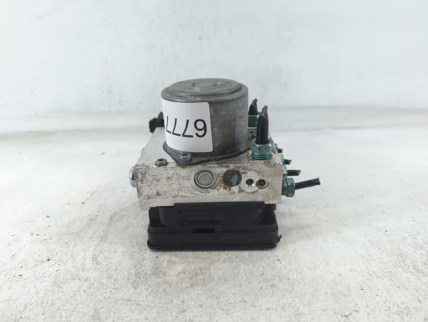 2019-2020 Buick Enclave ABS Pump Control Module Replacement P/N:84728141 Fits Fits 2019 2020 2021 2022 OEM Used Auto Parts -