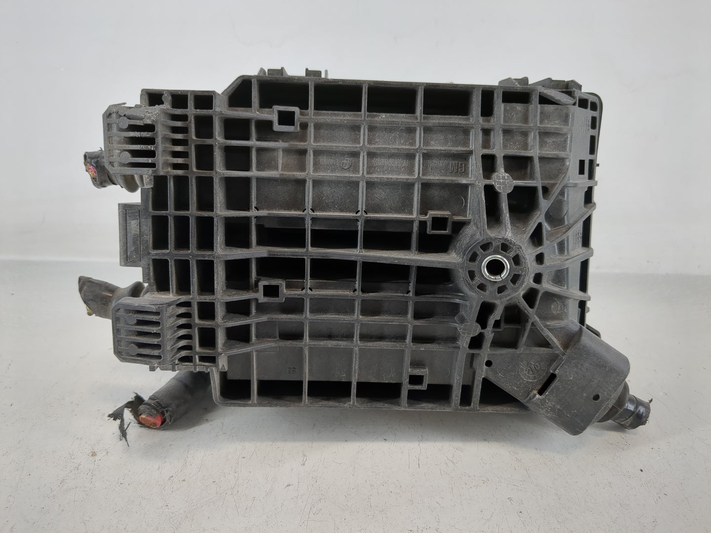 2021 Buick Encore Fusebox Fuse Box Panel Relay Module P/N:42745055 Fits Fits 2018 2019 2020 OEM Used Auto Parts - Oemusedaut