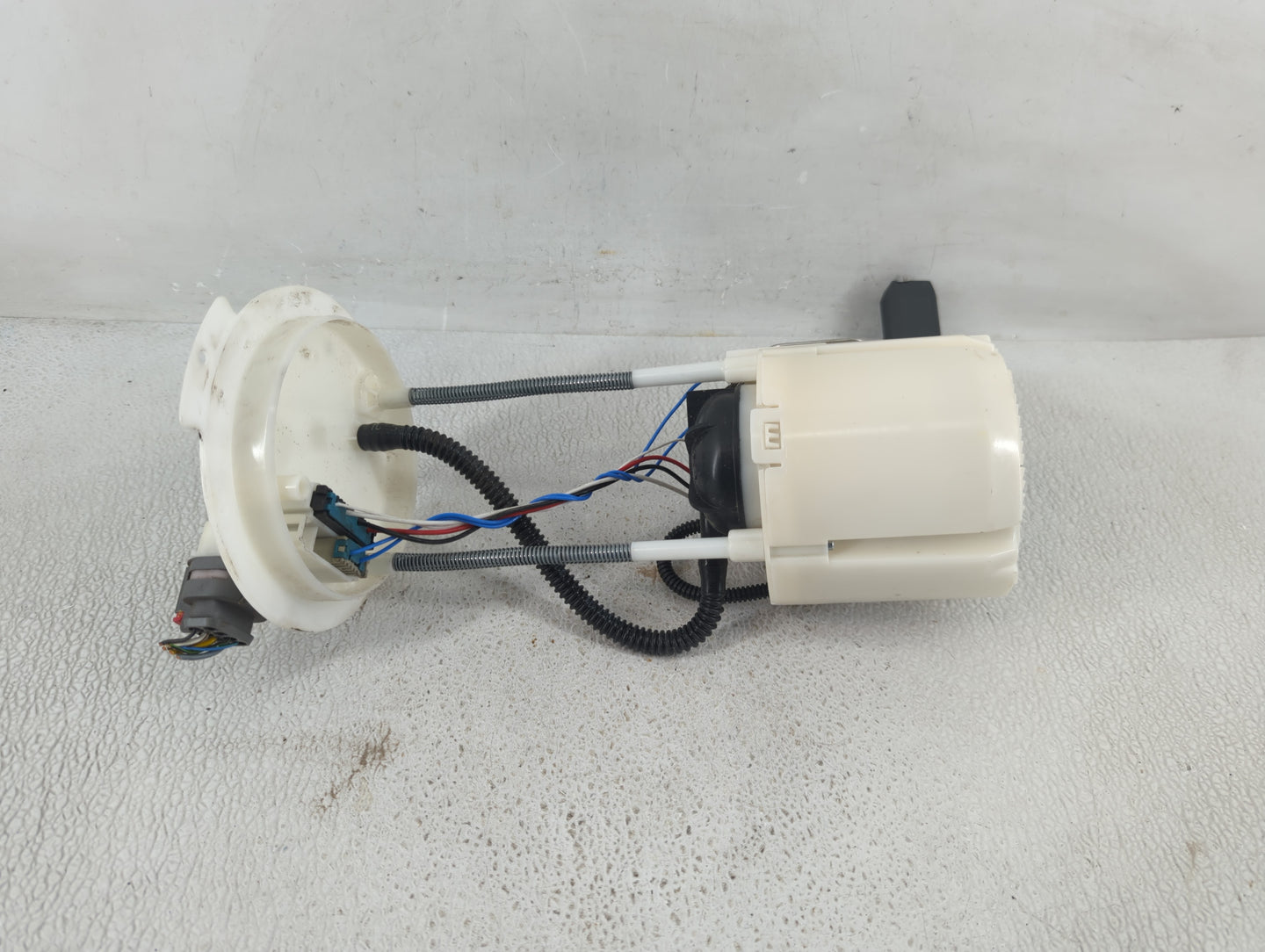 Buick Encore Electrical Gas Fuel Pump Assembly - Oemusedautoparts1.com