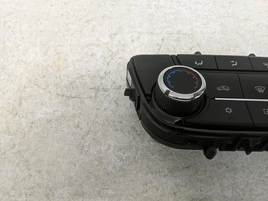 2017-2021 Buick Encore Climate Control Module Temperature AC/Heater Replacement P/N:A2C1134980001 39081561 Fits OEM Used Auto Parts