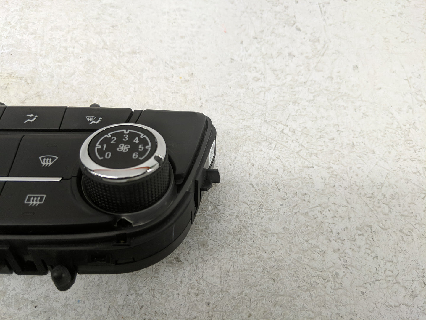 2017-2021 Buick Encore Climate Control Module Temperature AC/Heater Replacement P/N:A2C1134980001 39081561 Fits OEM Used Aut