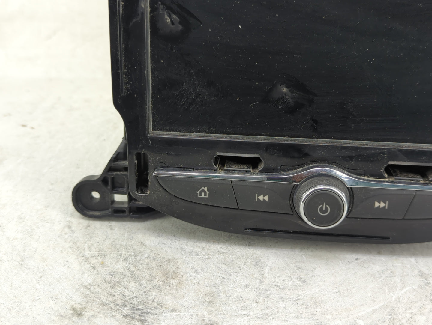 2021 Buick Encore Radio AM FM Cd Player Receiver Replacement P/N:84988340 Fits OEM Used Auto Parts - Oemusedautoparts1.com