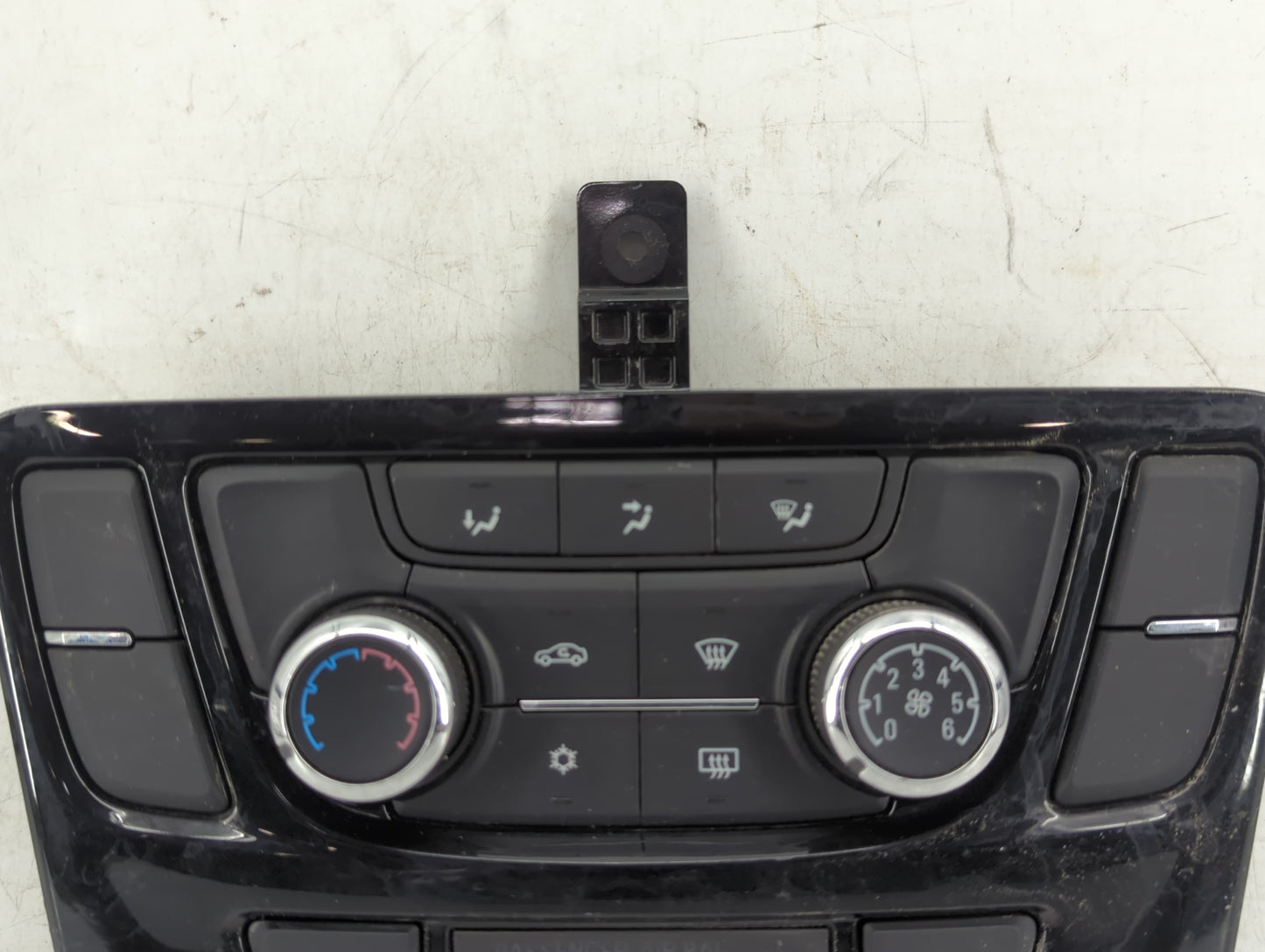 2017-2021 Buick Encore Climate Control Module Temperature AC/Heater Replacement P/N:39081561 Fits Fits 2017 2018 2019 2020 2