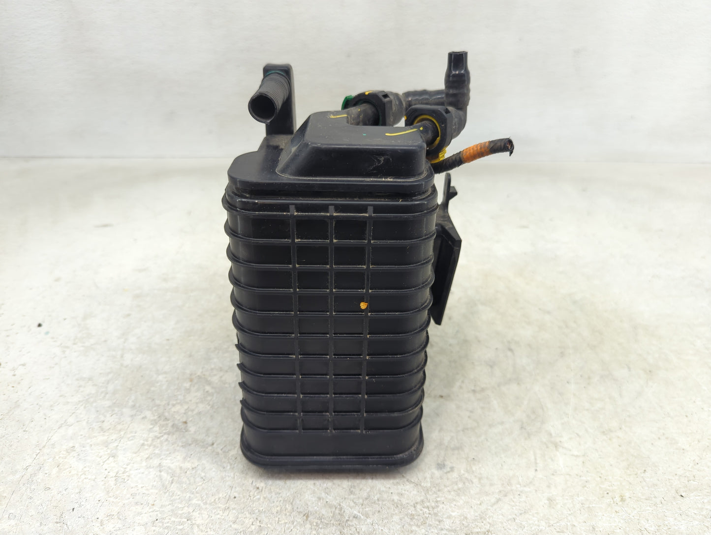 2021 Buick Encore Fuel Vapor Charcoal Canister 1389855 - Oemusedautoparts1.com