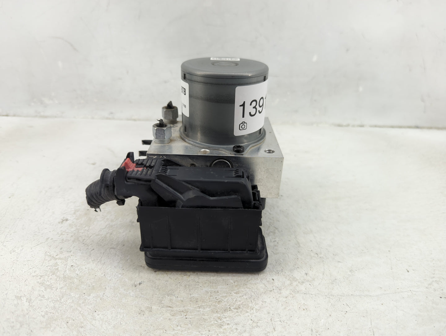 2017-2021 Buick Encore ABS Pump Control Module Replacement P/N:42587917 Fits Fits 2017 2018 2019 2020 2021 OEM Used Auto Par