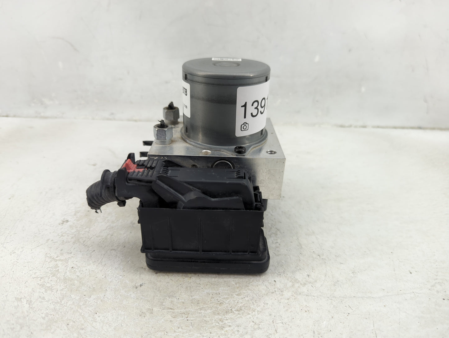 2017-2021 Buick Encore ABS Pump Control Module Replacement P/N:42587917 Fits Fits 2017 2018 2019 2020 2021 OEM Used Auto Par