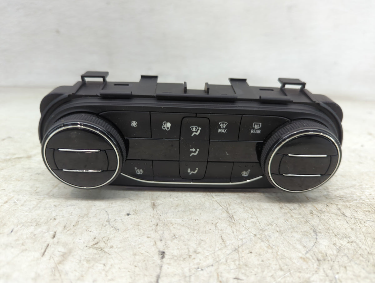 2021 Buick Encore Climate Control Module Temperature AC/Heater Replacement P/N:42755144 Fits OEM Used Auto Parts - Oemusedau