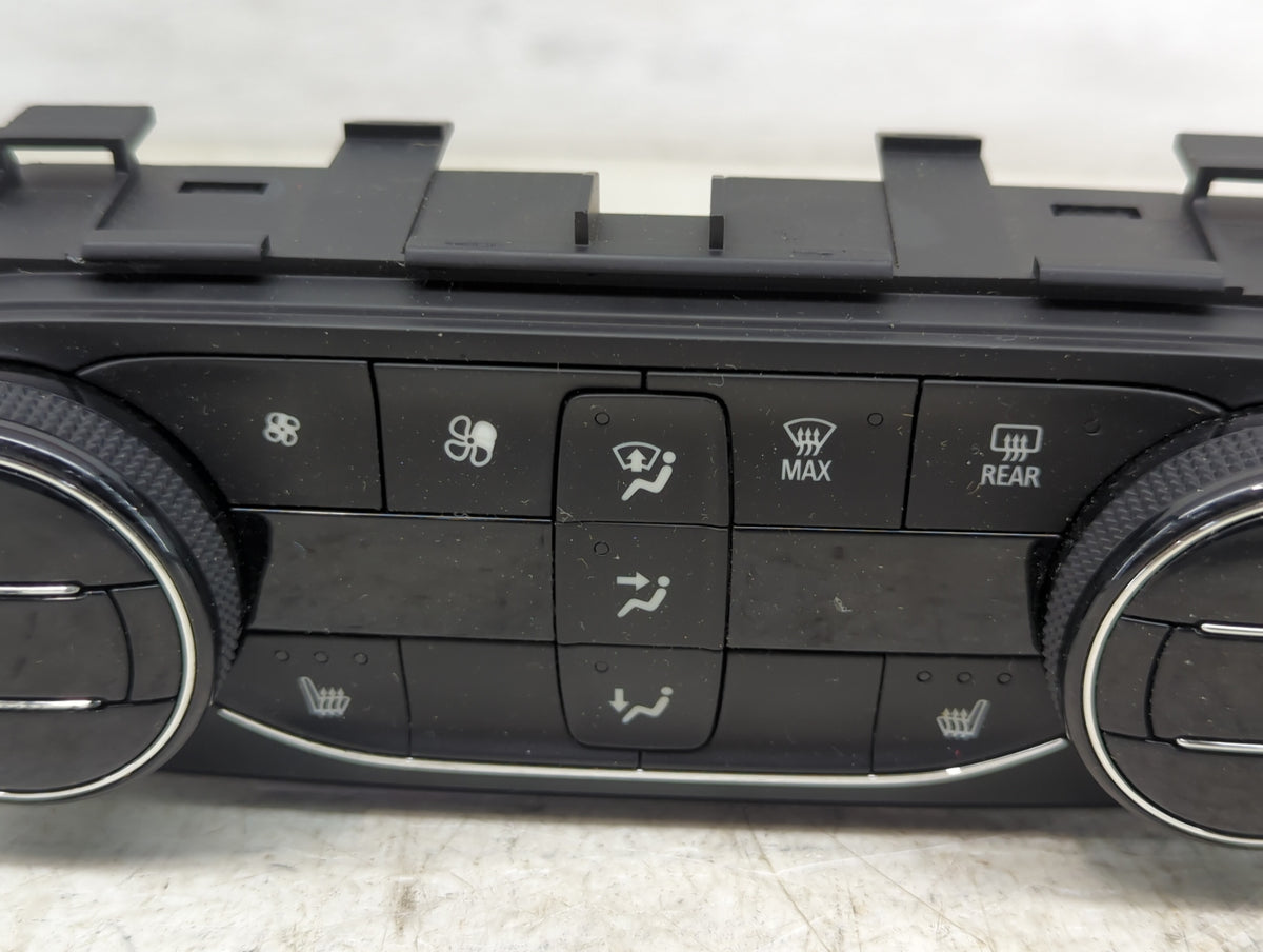 2021 Buick Encore Climate Control Module Temperature AC/Heater Replacement P/N:42755144 Fits OEM Used Auto Parts - Oemusedau