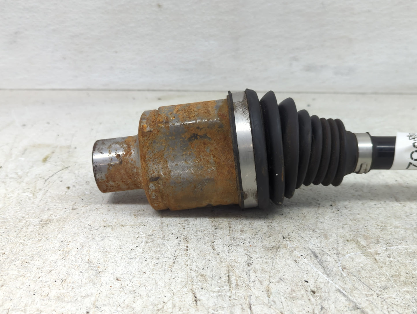 2020-2021 Buick Encore Axle Shaft Front Passenger Cv C/v - Oemusedautoparts1.com