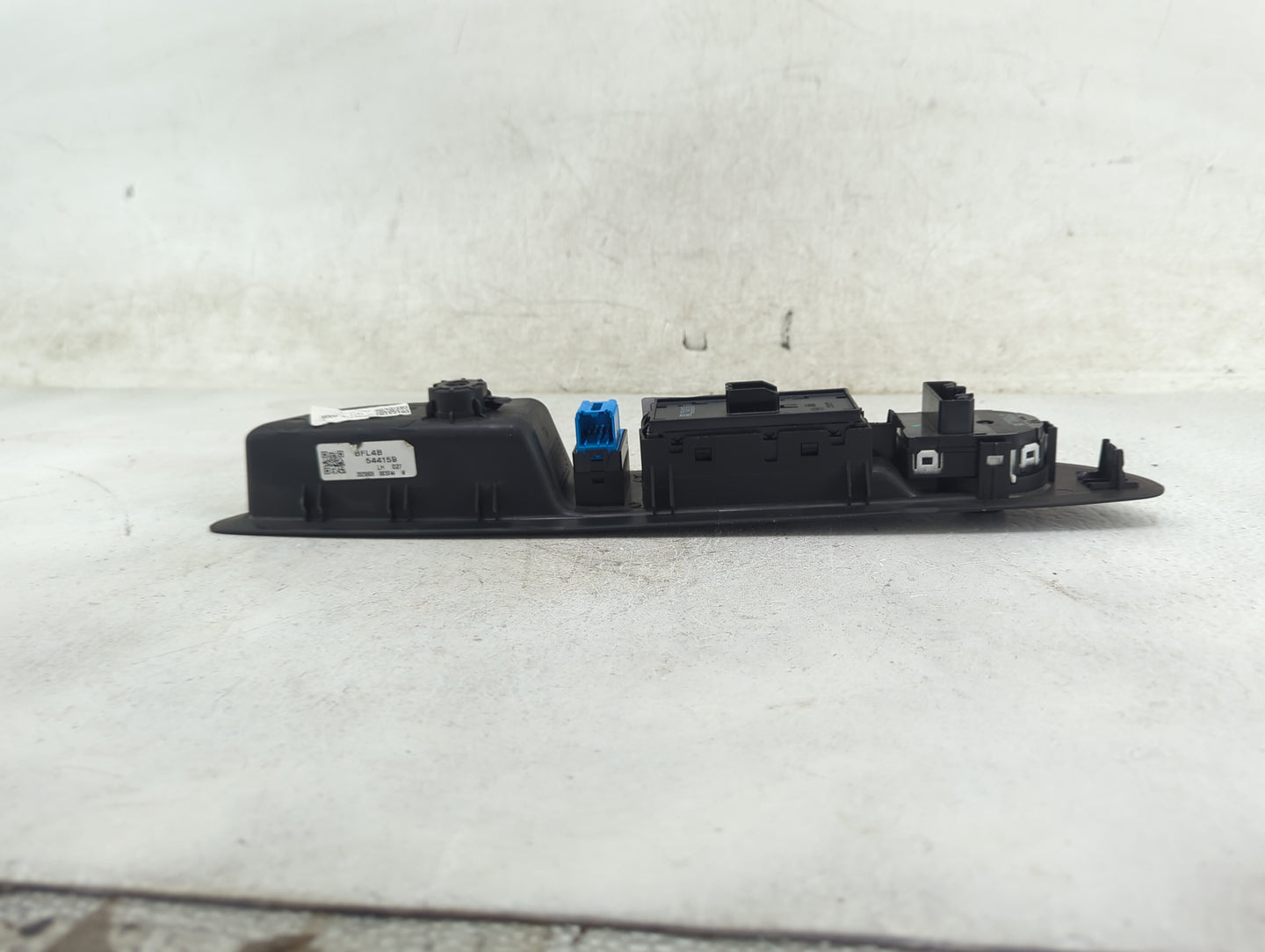 2021 Buick Encore Master Power Window Switch Replacement Driver Side Left P/N:BFL4B 544159 Fits OEM Used Auto Parts - Oemuse