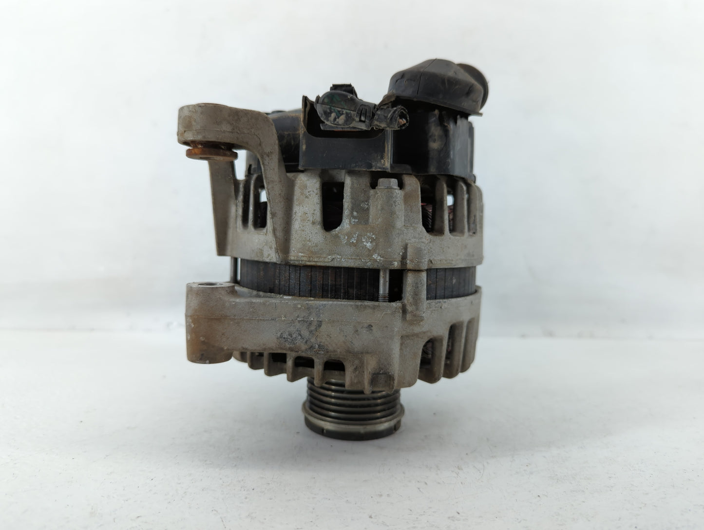 2013-2021 Buick Encore Alternator Replacement Generator Charging Assembly Engine OEM P/N:13597226 Fits OEM Used Auto Parts -