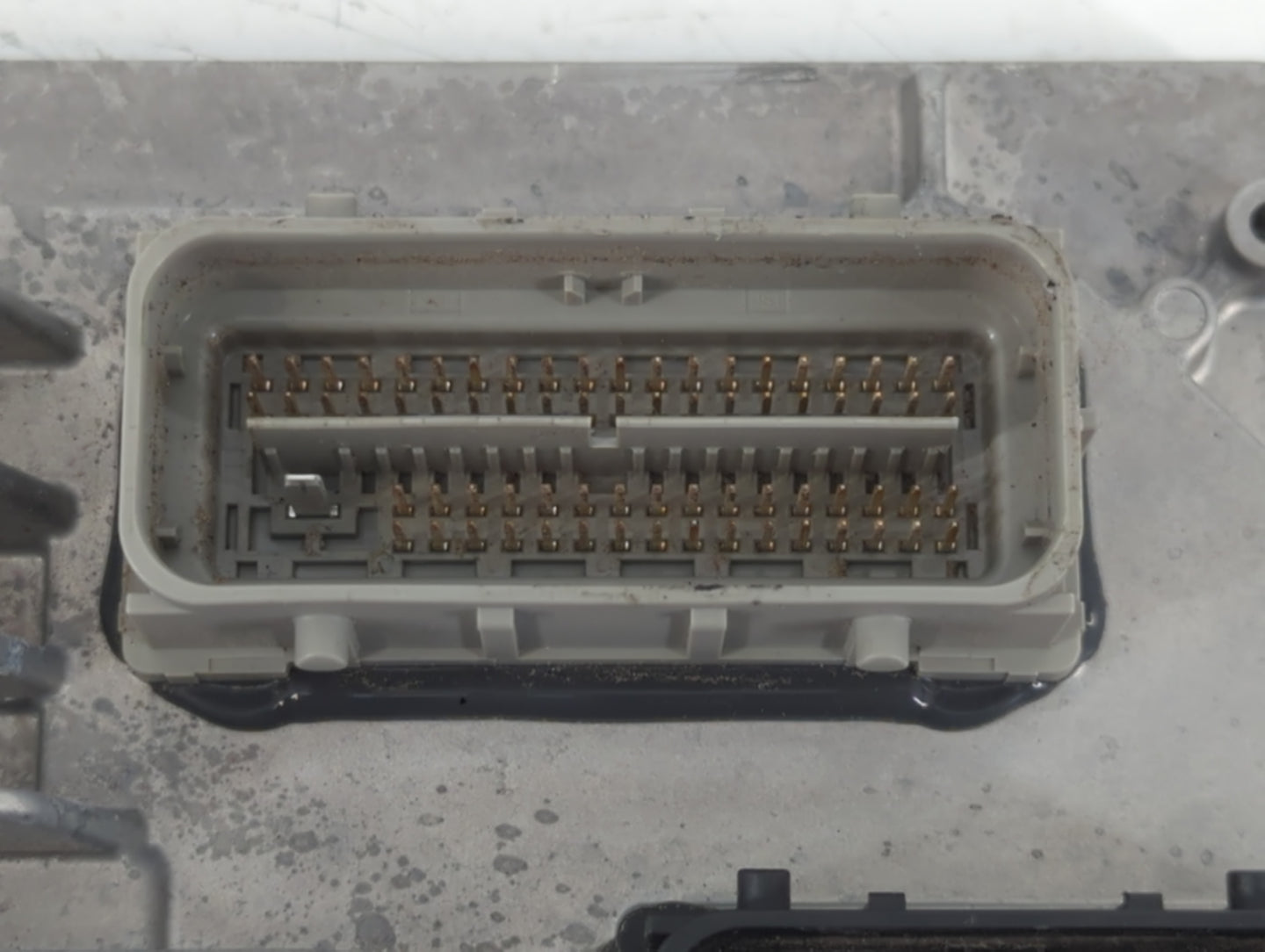 2020-2021 Buick Encore PCM Engine Control Computer ECU ECM PCU OEM P/N:12711795 Fits Fits 2020 2021 2022 OEM Used Auto Parts