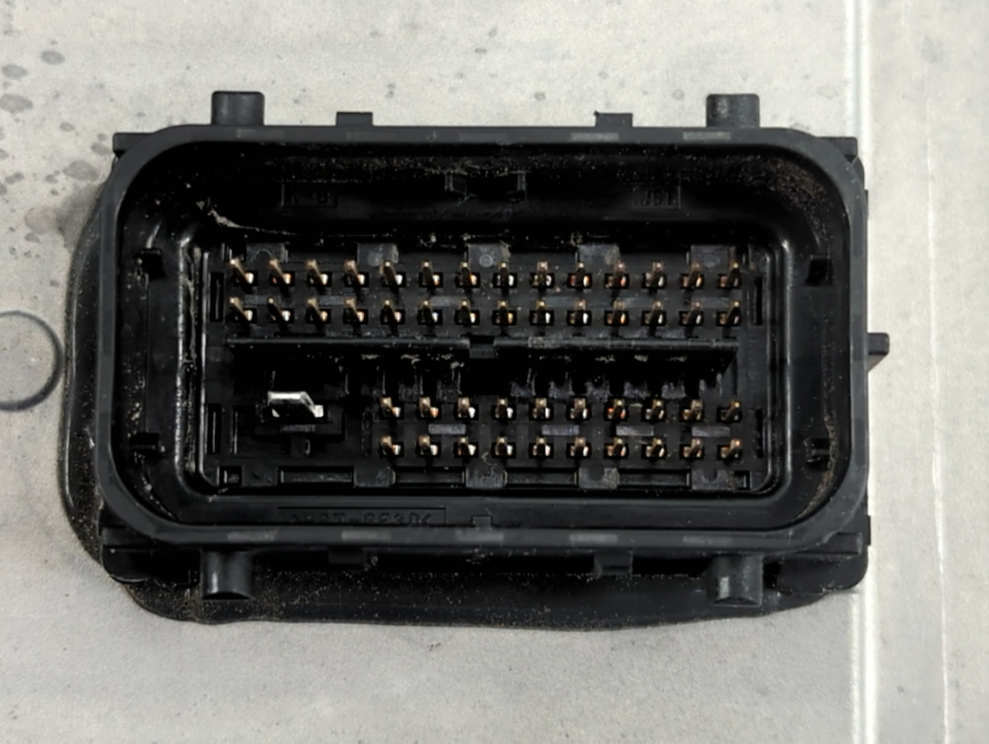 2020-2021 Buick Encore PCM Engine Control Computer ECU ECM PCU OEM P/N:12711795 Fits Fits 2020 2021 2022 OEM Used Auto Parts