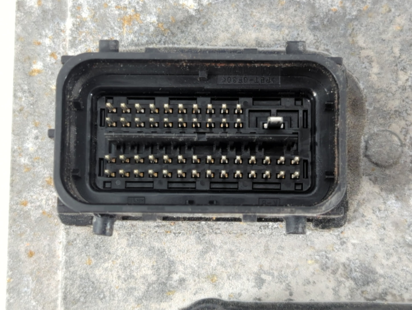 2017-2021 Buick Encore PCM Engine Control Computer ECU ECM PCU OEM P/N:12711795 Fits Fits 2017 2018 2019 2020 2021 OEM Used 