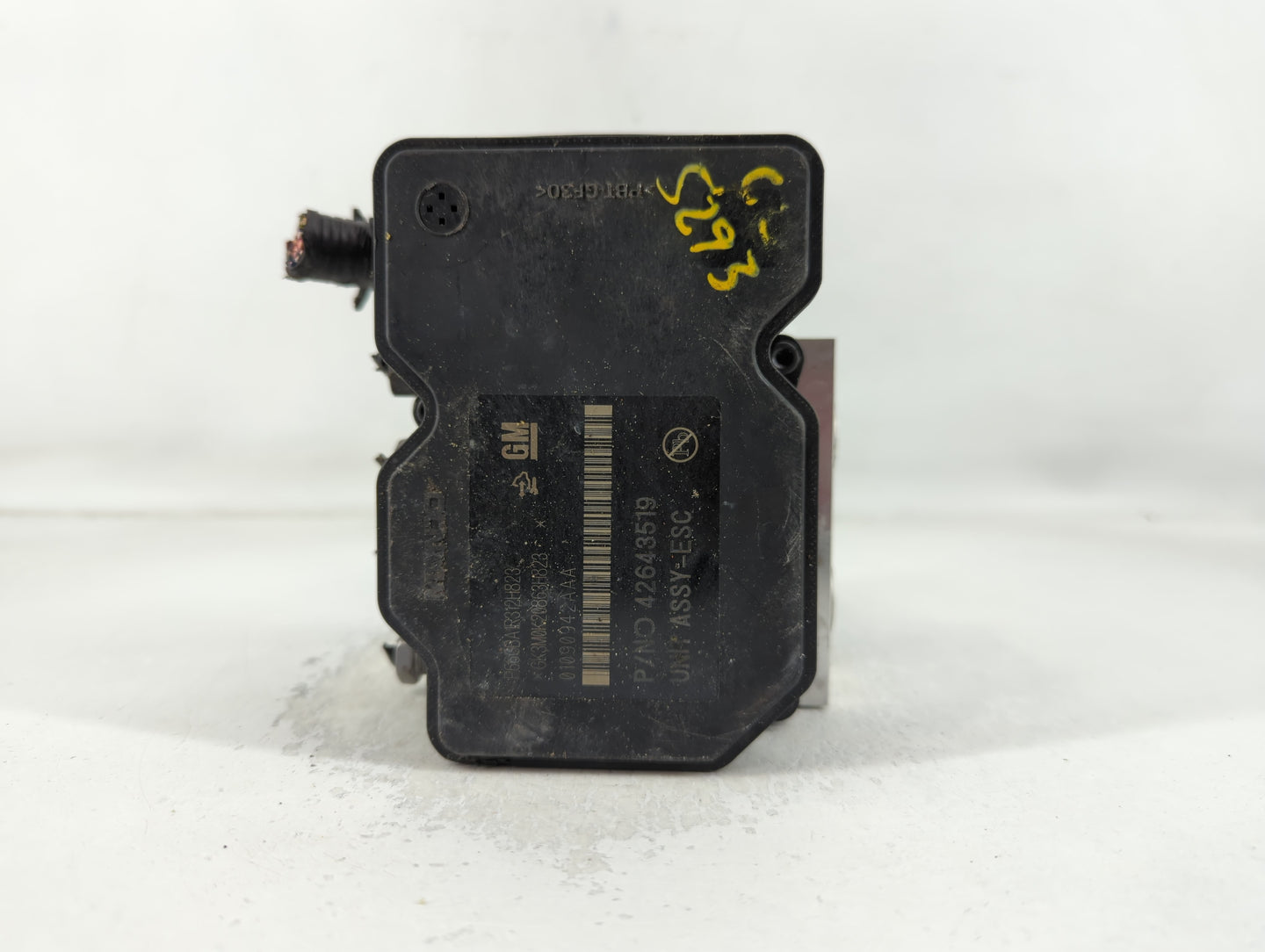 2017-2021 Buick Encore ABS Pump Control Module Replacement P/N:42643519 Fits Fits 2017 2018 2019 2020 2021 OEM Used Auto Par