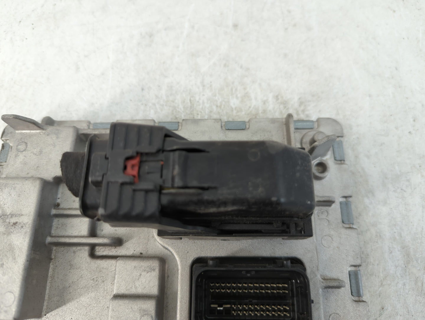 2020-2021 Buick Encore PCM Engine Control Computer ECU ECM PCU OEM P/N:12709219 Fits Fits 2020 2021 2022 OEM Used Auto Parts