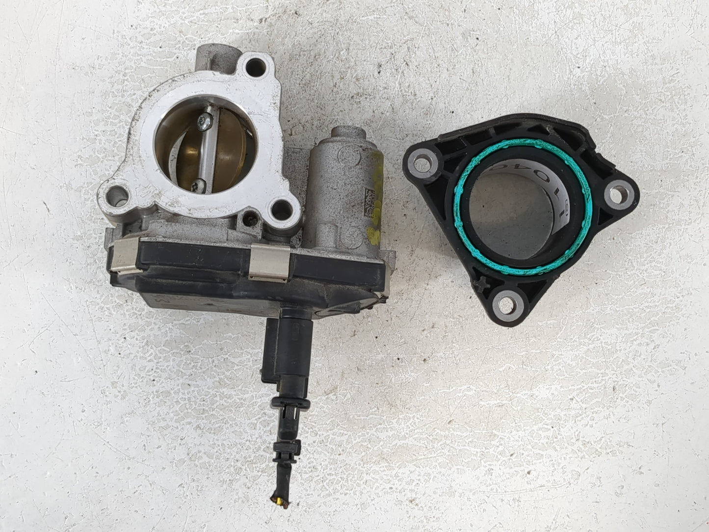 2020-2021 Buick Encore Gx Throttle Body P/N:55510678 Fits Fits 2020 2021 OEM Used Auto Parts - Oemusedautoparts1.com