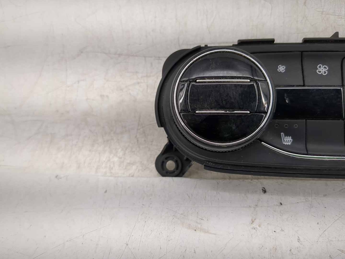 2020-2021 Buick Encore Gx Climate Control Module Temperature AC/Heater Replacement P/N:42755144 Fits Fits 2020 2021 OEM Used