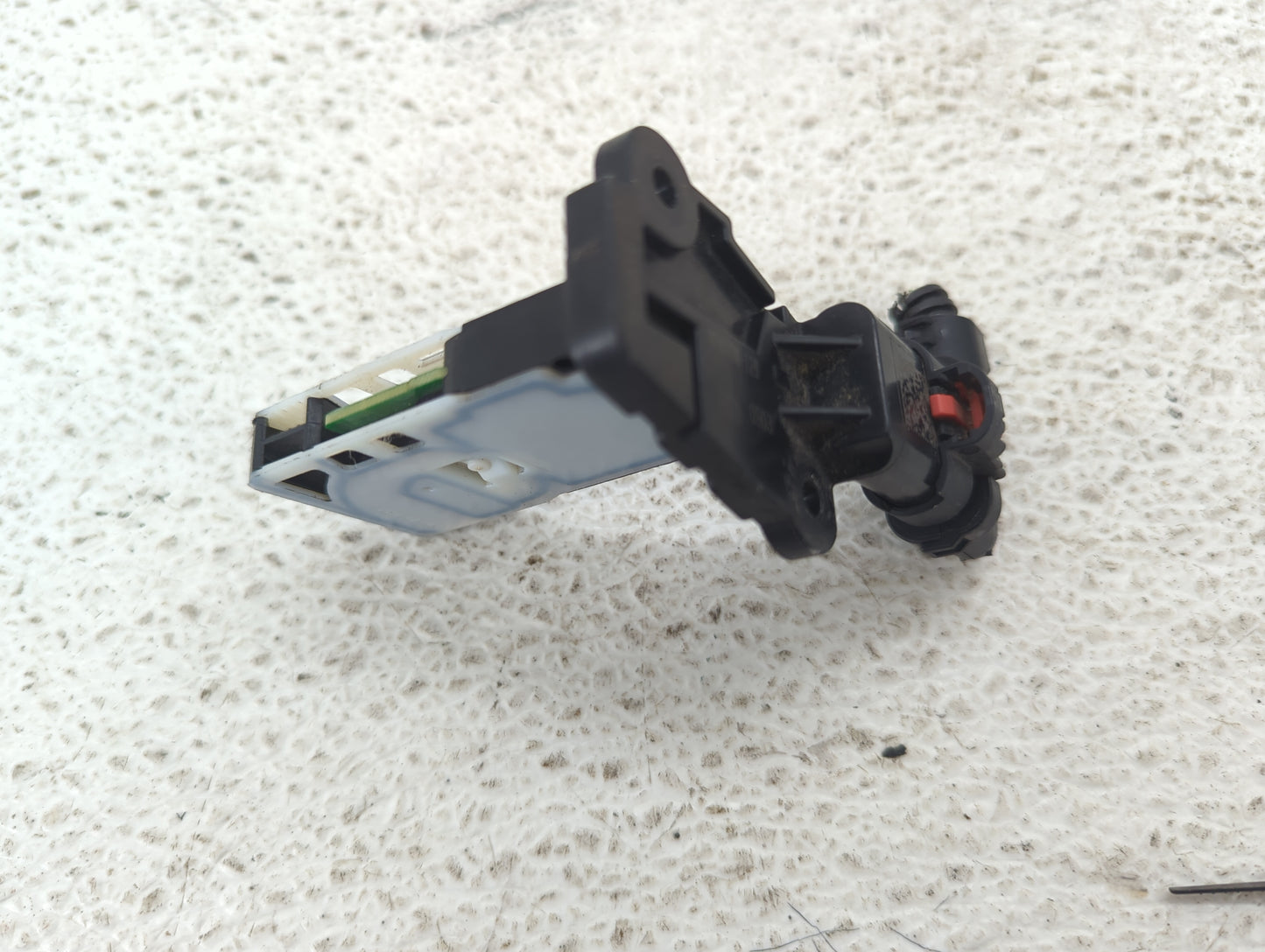 2020-2021 Buick Encore Gx Mass Air Flow Meter Maf - Oemusedautoparts1.com