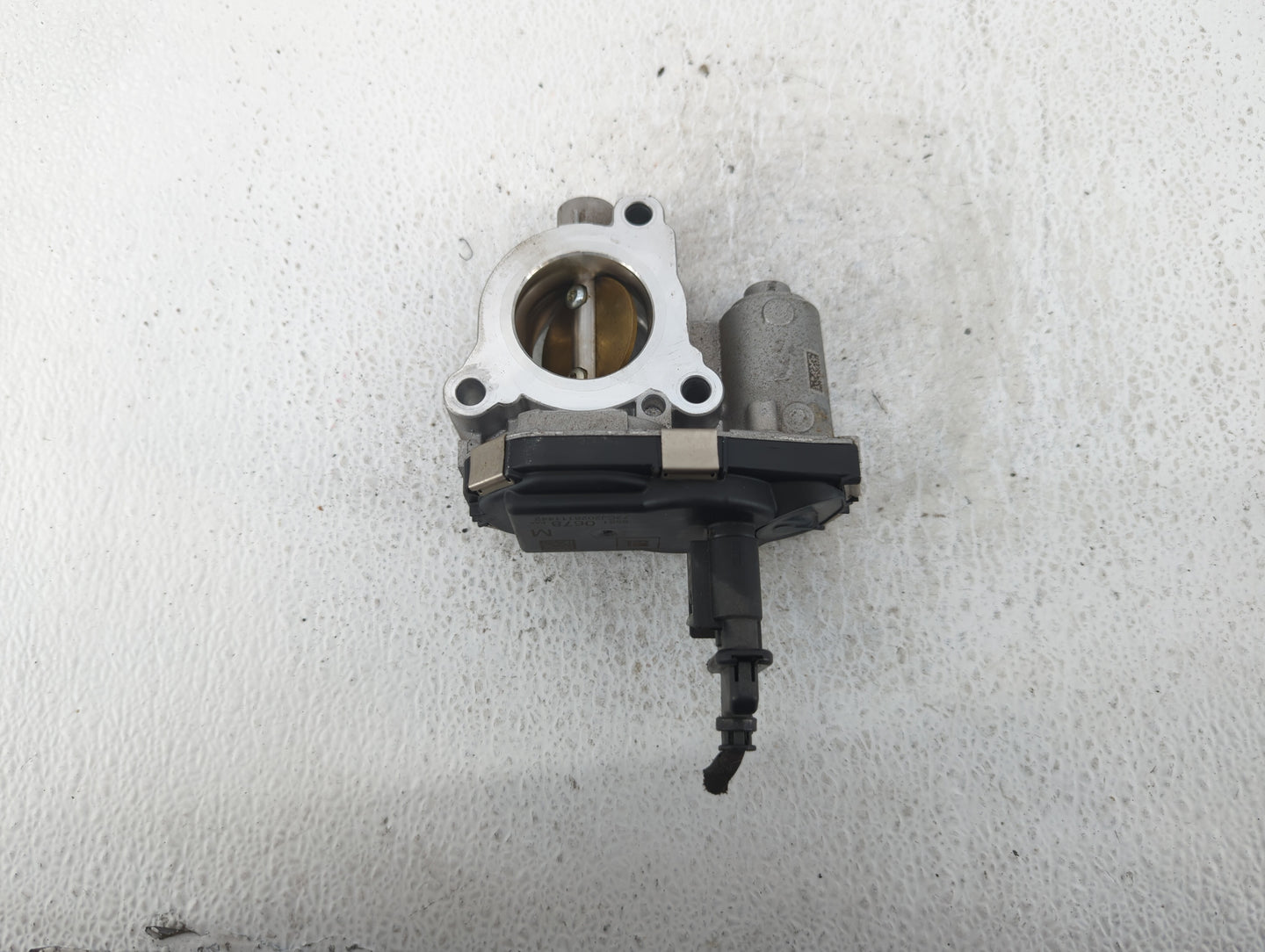 2020-2021 Buick Encore Gx Throttle Body P/N:55510678 Fits Fits 2020 2021 OEM Used Auto Parts - Oemusedautoparts1.com