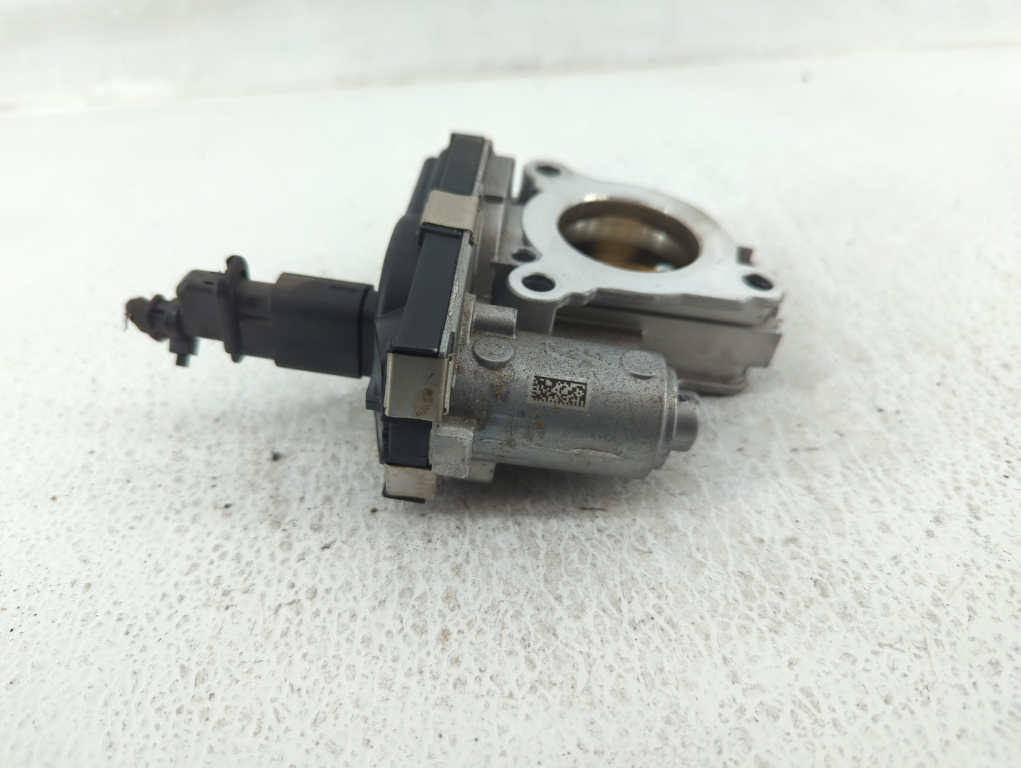 2020-2021 Buick Encore Gx Throttle Body P/N:55510678 Fits Fits 2020 2021 OEM Used Auto Parts - Oemusedautoparts1.com