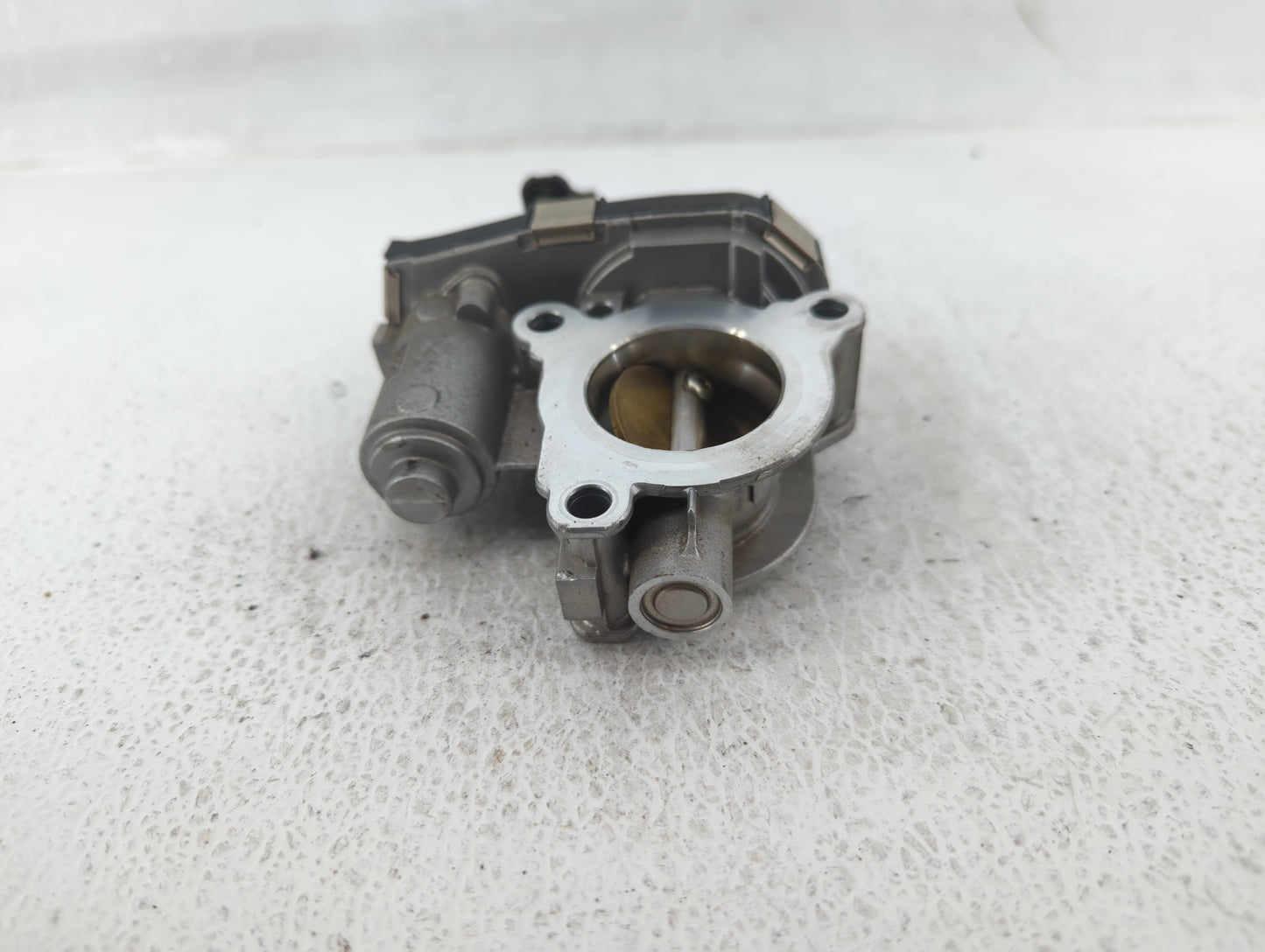 2020-2021 Buick Encore Gx Throttle Body P/N:55510678 Fits Fits 2020 2021 OEM Used Auto Parts - Oemusedautoparts1.com