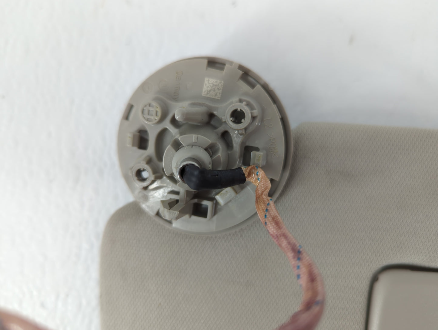 2020-2021 Buick Encore Gx Sun Visor Shade Replacement Driver Left Mirror Fits Fits 2020 2021 OEM Used Auto Parts - Oemusedau