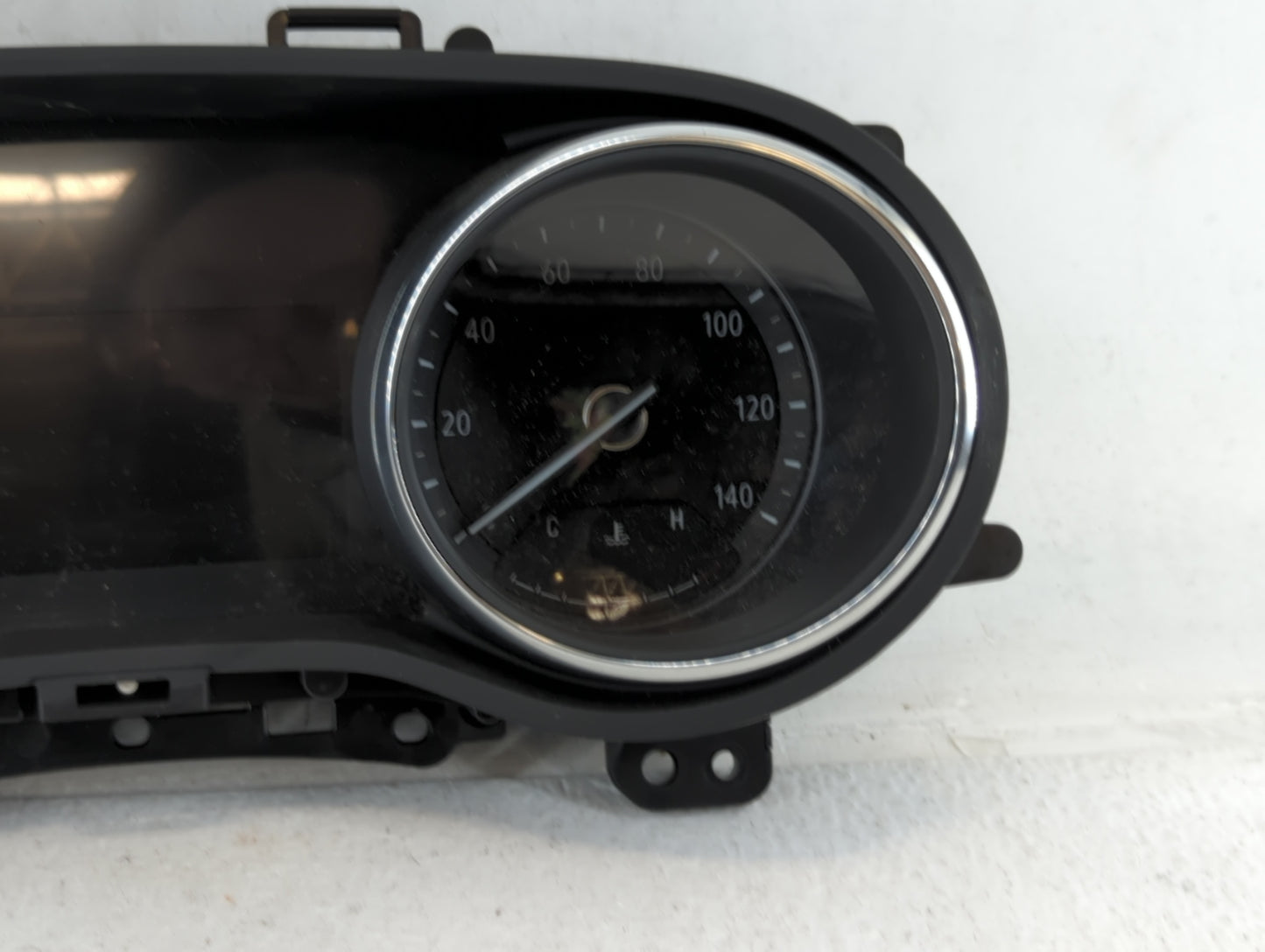 2020-2021 Buick Encore Gx Instrument Cluster Speedometer Gauges P/N:60005852 Fits Fits 2020 2021 OEM Used Auto Parts - Oemus