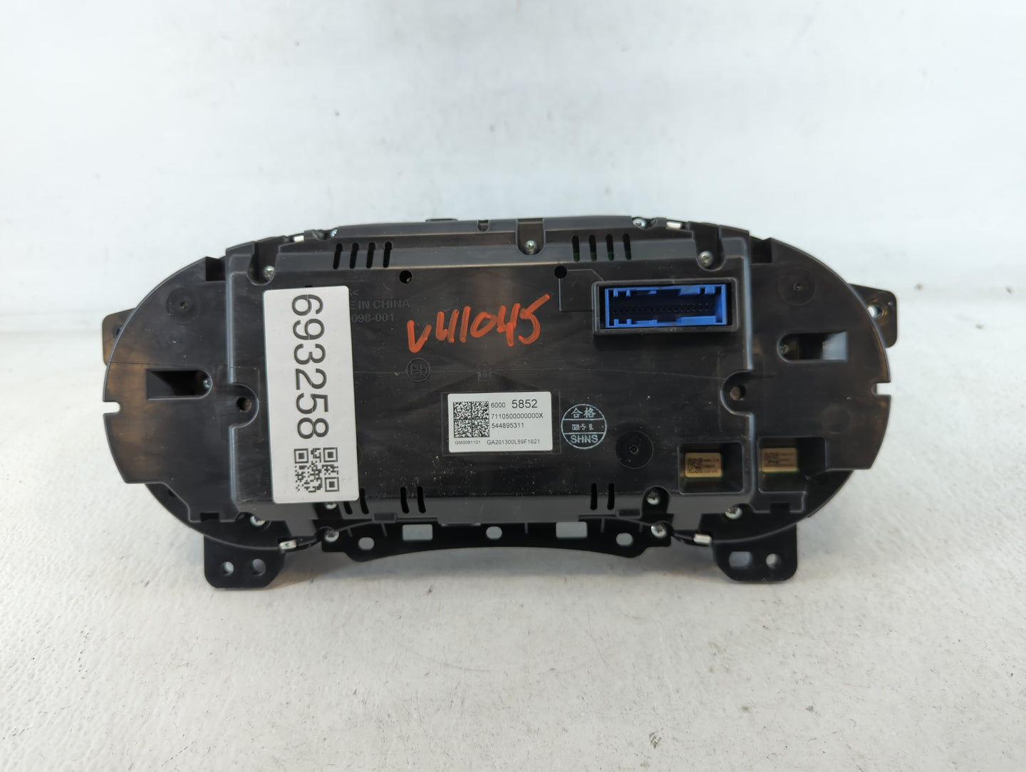 2020-2021 Buick Encore Gx Instrument Cluster Speedometer Gauges P/N:60005852 Fits Fits 2020 2021 OEM Used Auto Parts - Oemus