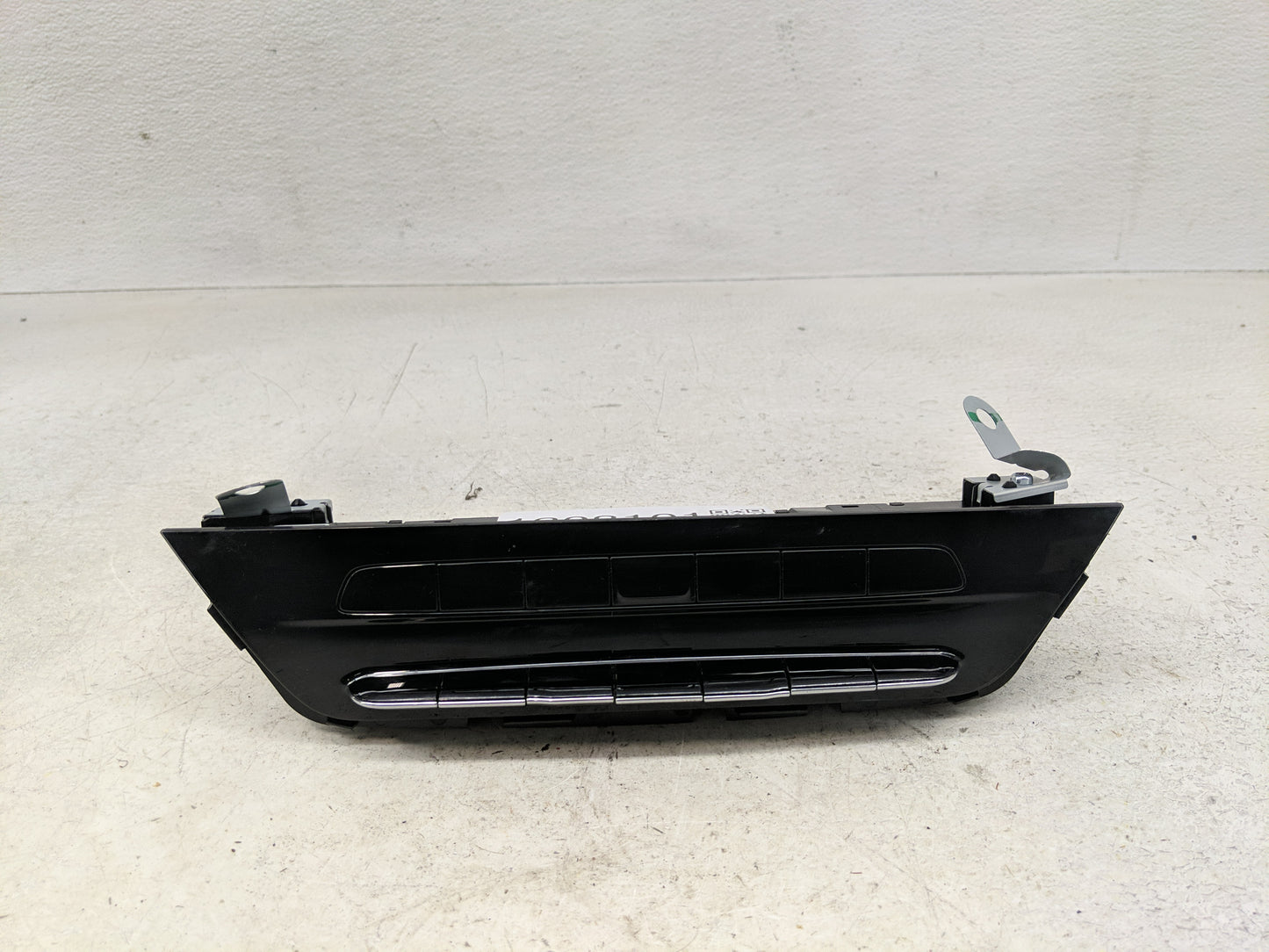 2021-2022 Buick Envision Climate Control Module Temperature AC/Heater Replacement P/N:84904620 Fits Fits 2021 2022 OEM Used 