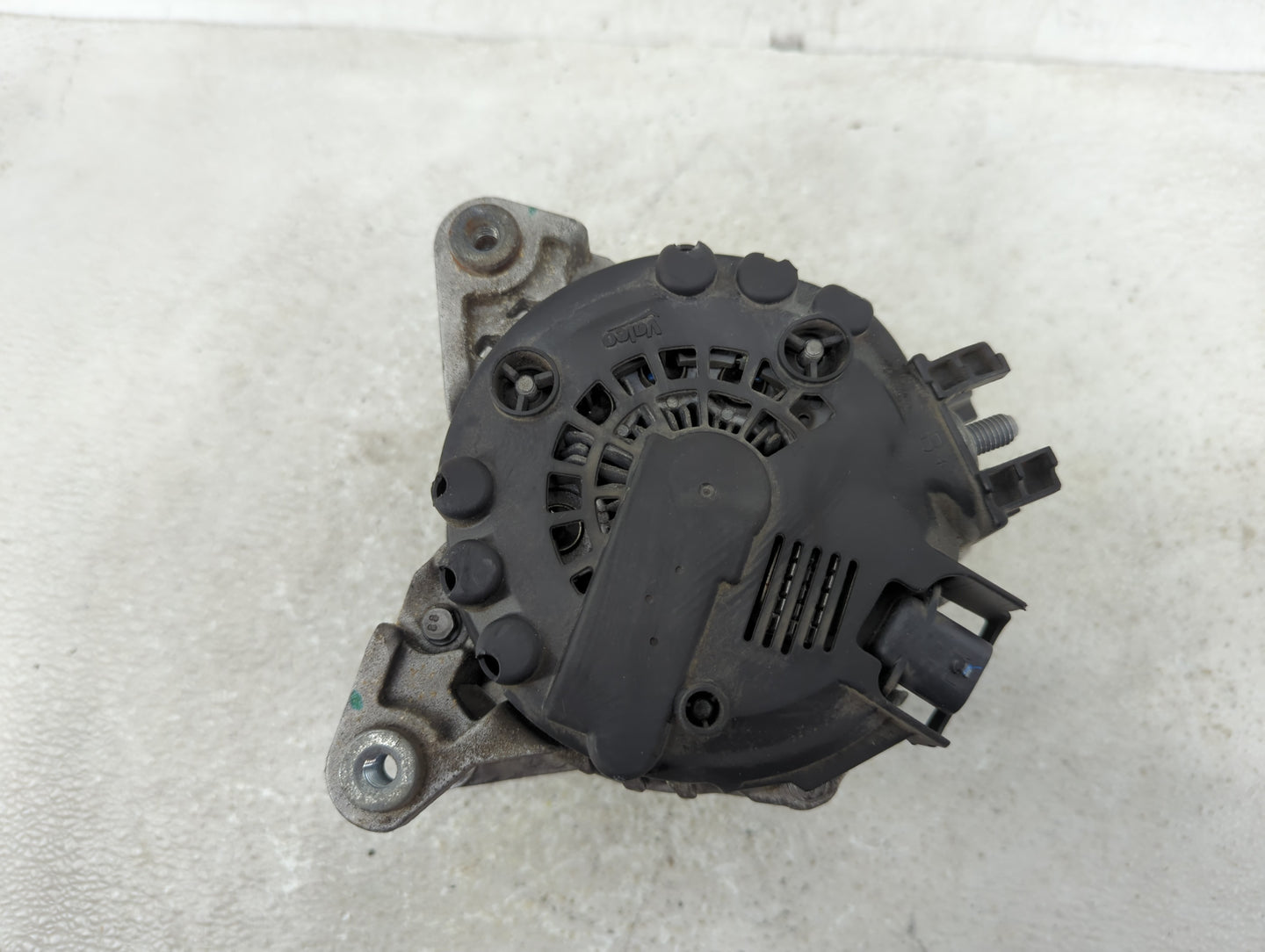 2021-2022 Buick Envision Alternator Replacement Generator Charging Assembly Engine OEM P/N:654559939 26339092 Fits Fits 2021
