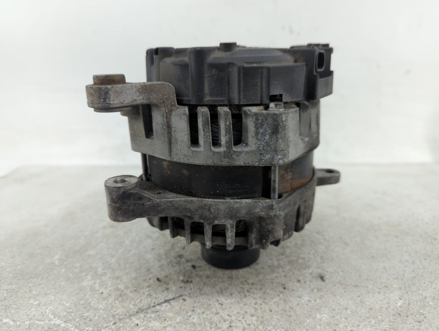 2021-2022 Buick Envision Alternator Replacement Generator Charging Assembly Engine OEM P/N:654559939 26339092 Fits Fits 2021
