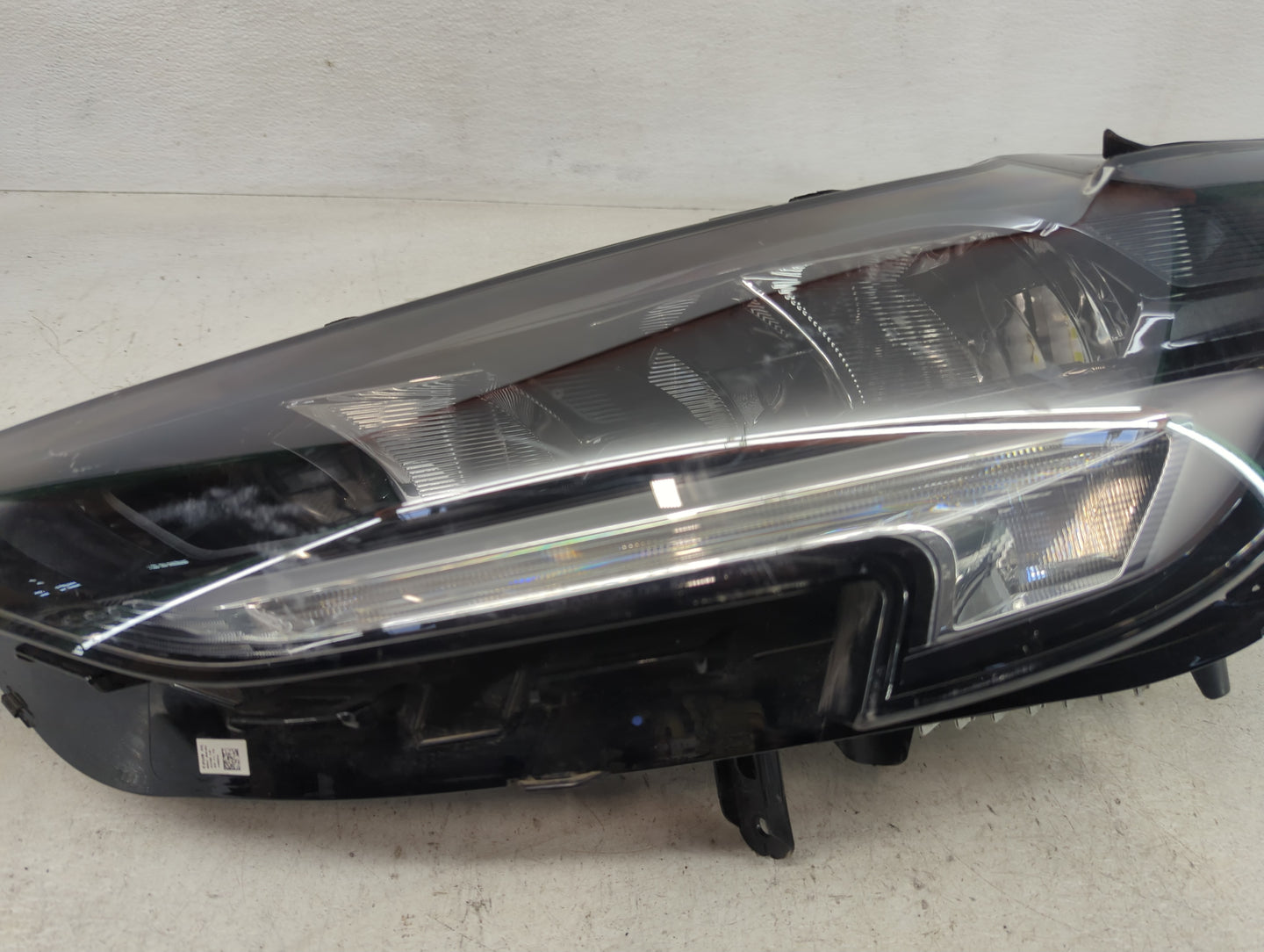 2021-2022 Buick Envision Driver Left Oem Head Light Headlight Lamp - Oemusedautoparts1.com