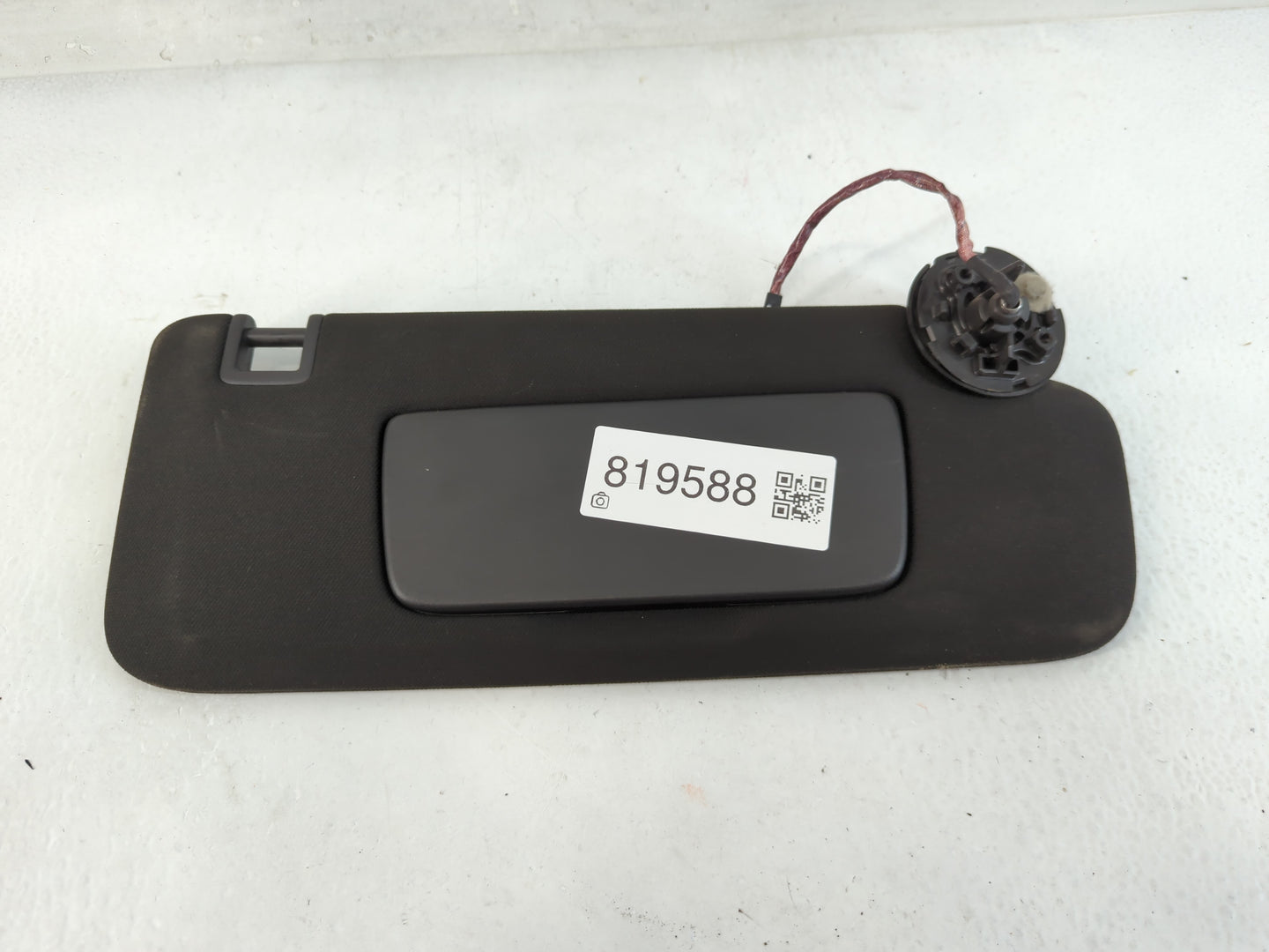 2020 Cadillac Ct4 Sun Visor Shade Replacement Passenger Right Mirror Fits OEM Used Auto Parts - Oemusedautoparts1.com