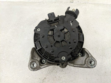 2020 Cadillac Xt5 Alternator Replacement Generator Charging Assembly Engine OEM P/N:13539730 Fits Fits 2021 2022 OEM Used Auto Parts