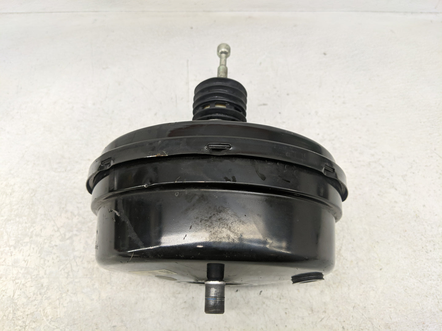 2017-2020 Cadillac Xt5 Power Brake Booster Oem - Oemusedautoparts1.com