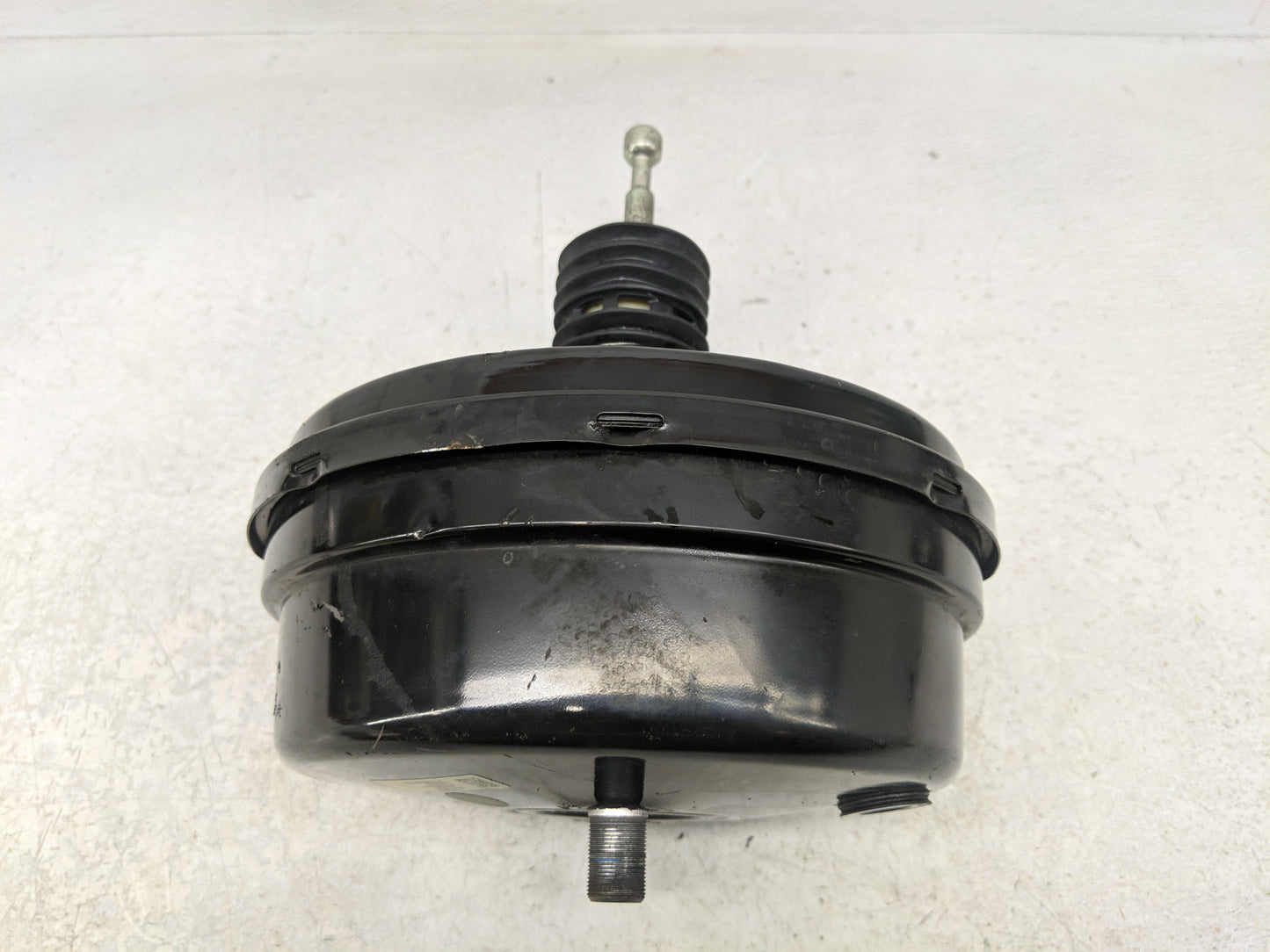 2017-2020 Cadillac Xt5 Power Brake Booster Oem - Oemusedautoparts1.com