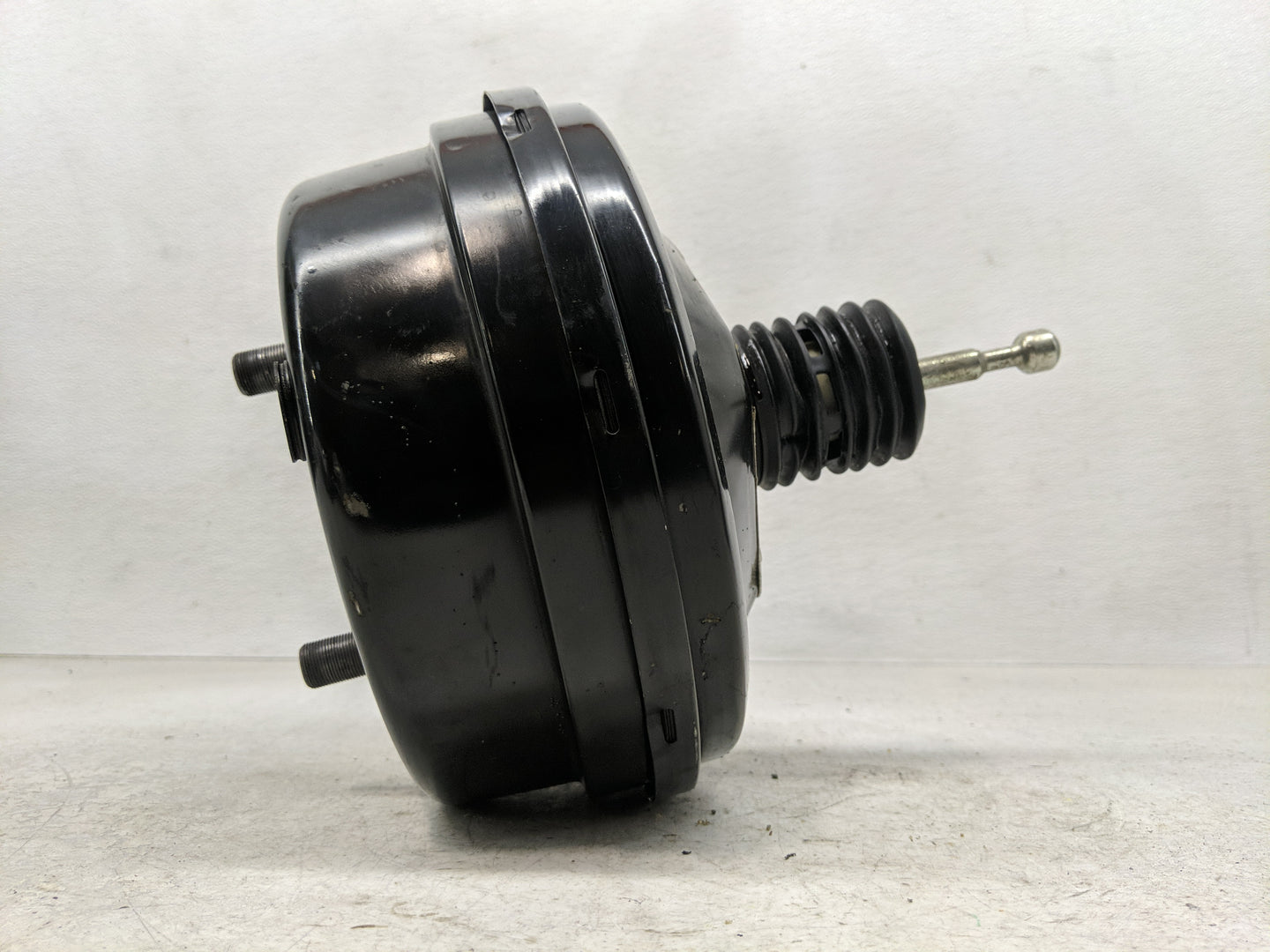 2017-2020 Cadillac Xt5 Power Brake Booster Oem - Oemusedautoparts1.com