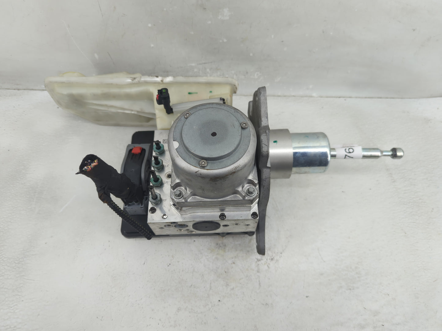 2018-2020 Cadillac Xt5 ABS Pump Control Module Replacement P/N:122505659 84930536 Fits Fits 2018 2019 2020 OEM Used Auto Par