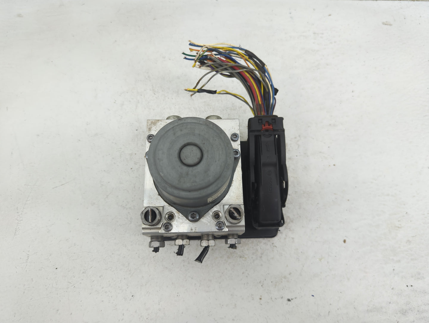 2018-2020 Cadillac Xt5 ABS Pump Control Module Replacement P/N:84343135 Fits Fits 2018 2019 2020 OEM Used Auto Parts - Oemus