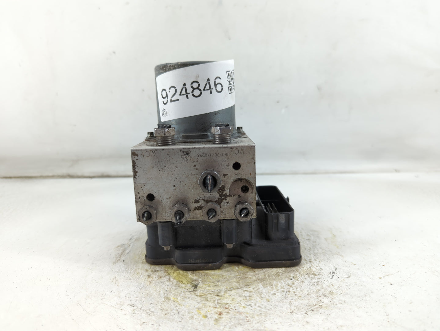 2021 Chevrolet Astra ABS Pump Control Module Replacement P/N:323666362 Fits OEM Used Auto Parts - Oemusedautoparts1.com