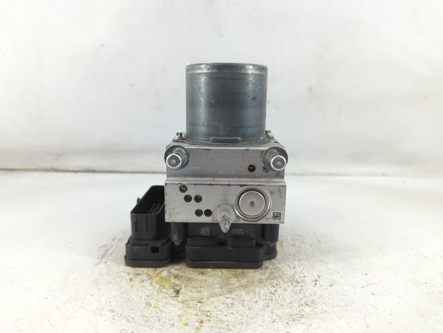 2021 Chevrolet Astra ABS Pump Control Module Replacement P/N:323666362 Fits OEM Used Auto Parts - Oemusedautoparts1.com