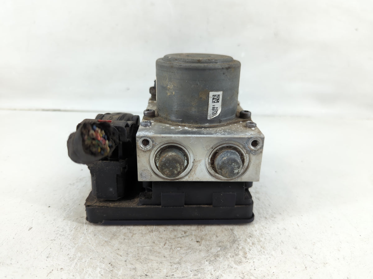 2021 Chevrolet Blazer Anti-Lock Brake ABS Pump Module Actuator OEM P/N:84401914 Fits Fits 2018 2019 2020 OEM Used Auto Parts