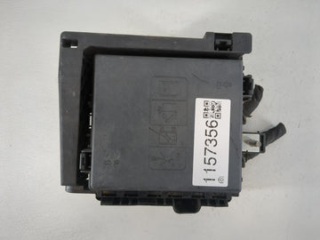 2020-2021 Chevrolet Blazer Fusebox Fuse Box Panel Relay Module P/N:7171-4521-30 Fits Fits 2020 2021 OEM Used Auto Parts - Oe