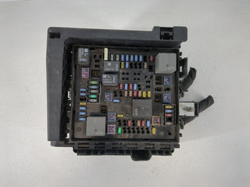 2020-2021 Chevrolet Blazer Fusebox Fuse Box Panel Relay Module P/N:7171-4521-30 Fits Fits 2020 2021 OEM Used Auto Parts