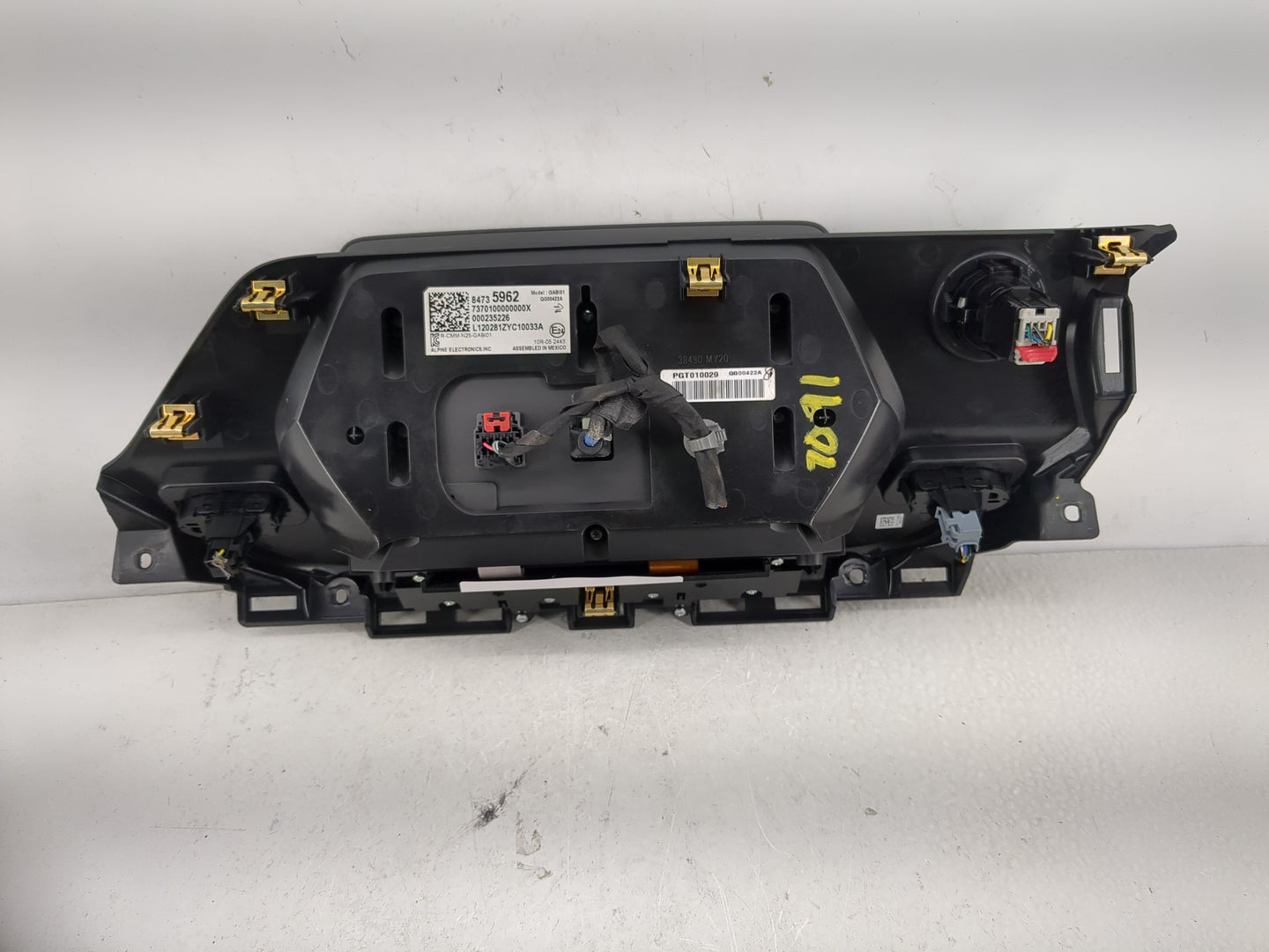 2020-2022 Chevrolet Blazer Radio AM FM Cd Player Receiver Replacement P/N:84735962 Fits Fits 2020 2021 2022 OEM Used Auto Pa